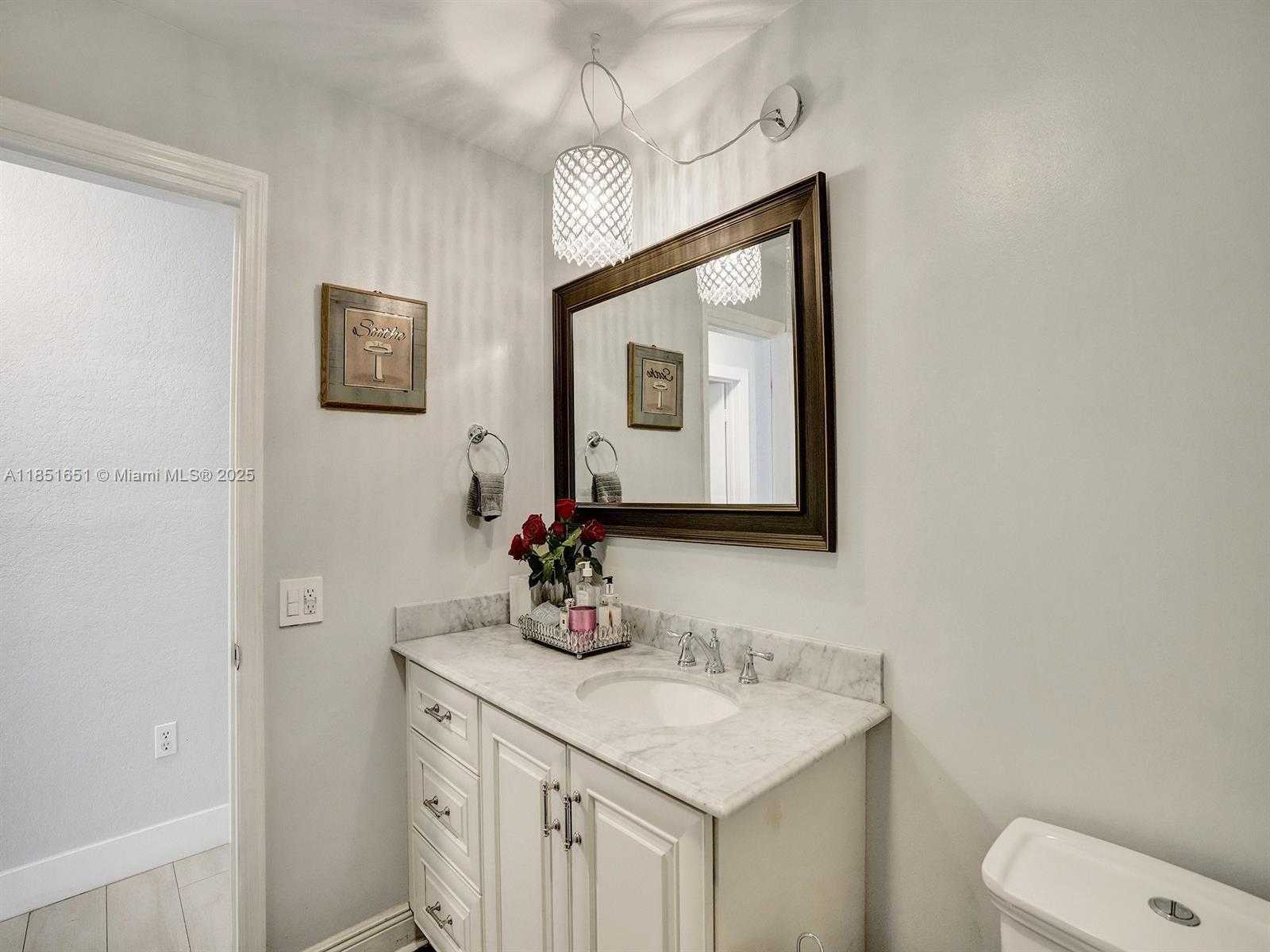 Small Image of 217 SOUTH EAST 5TH ST, Dania Beach Number 21