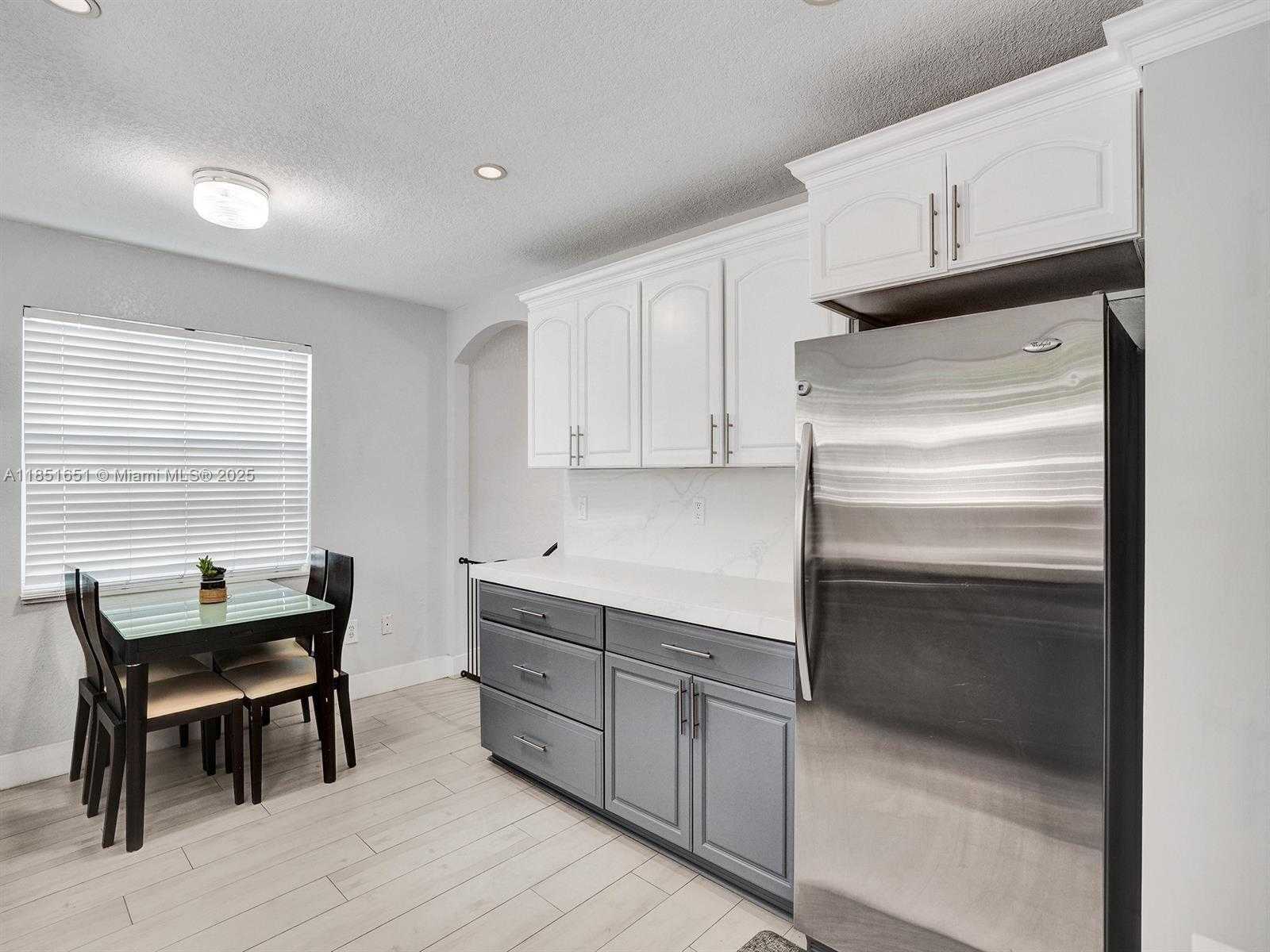 Small Image of 217 SOUTH EAST 5TH ST, Dania Beach Number 5