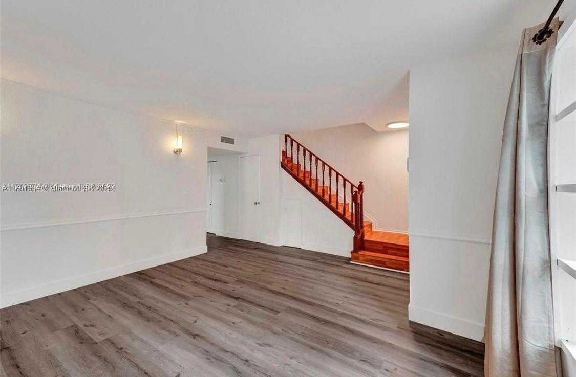 Small Image of 1001 THREE ISLANDS BLVD #28, Hallandale Beach Number 13