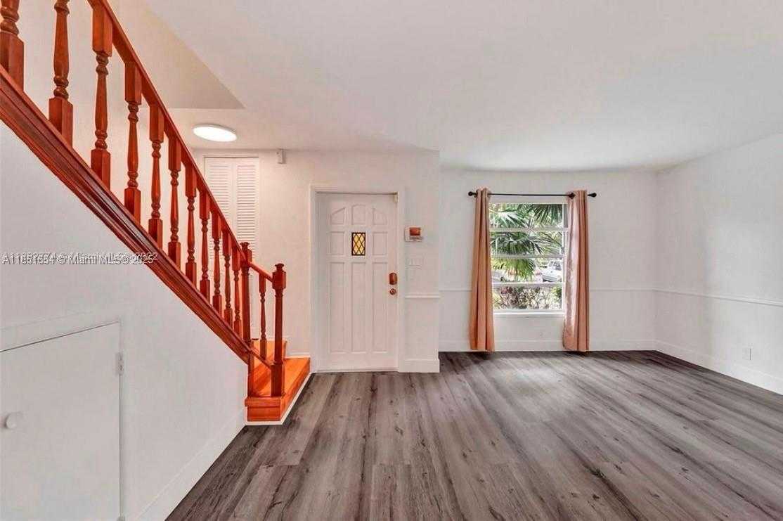 Small Image of 1001 THREE ISLANDS BLVD #28, Hallandale Beach Number 14