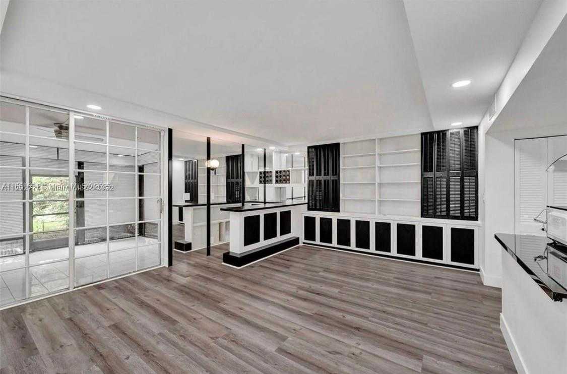 Small Image of 1001 THREE ISLANDS BLVD #28, Hallandale Beach Number 4