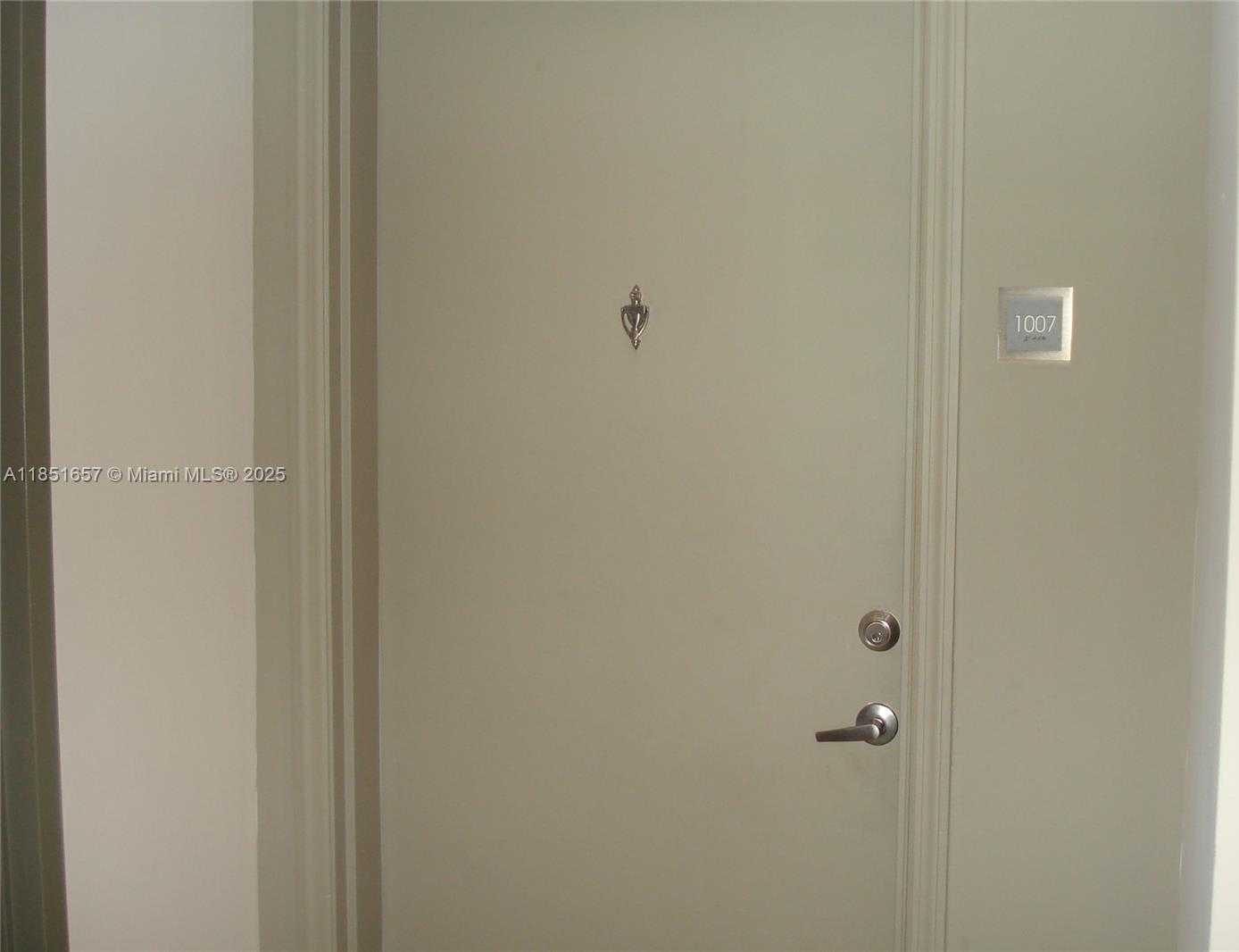 Small Image of 951 BRICKELL AVE #1007, Miami Number 12