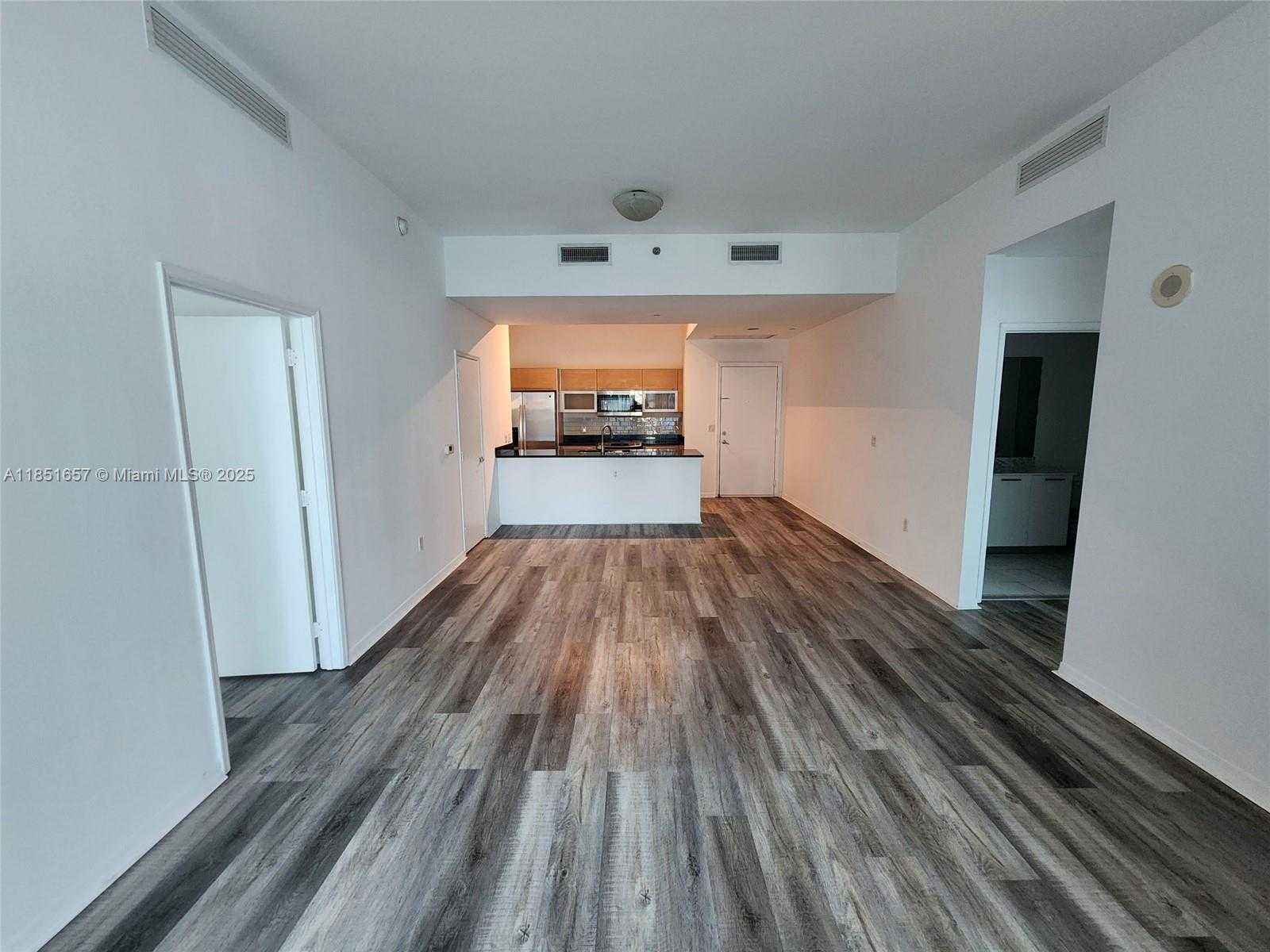 Small Image of 951 BRICKELL AVE #1007, Miami Number 26