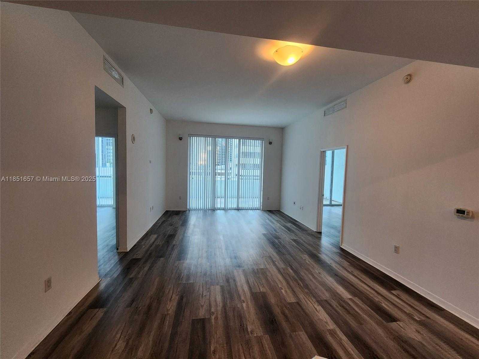 Small Image of 951 BRICKELL AVE #1007, Miami Number 27
