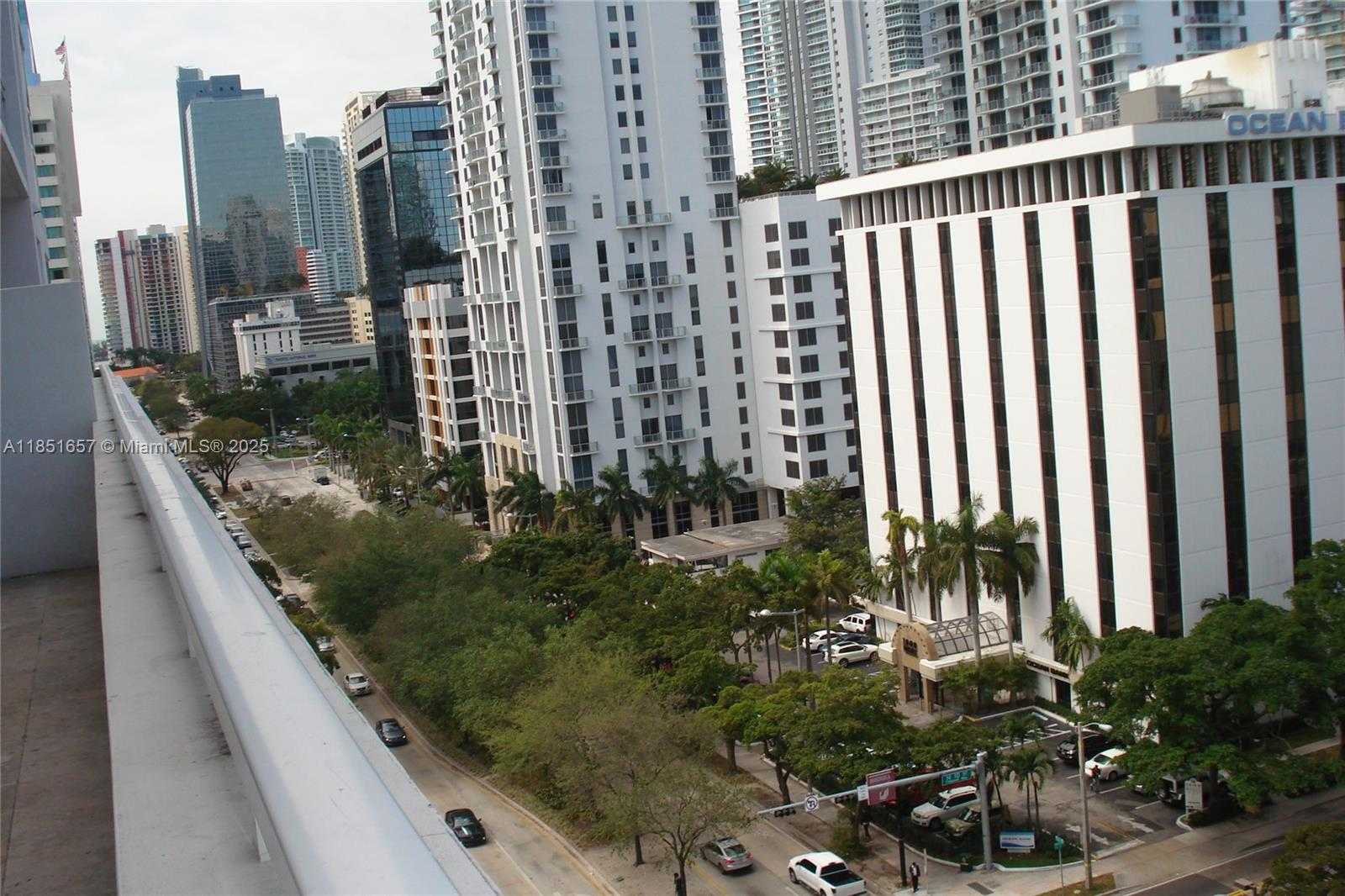 Small Image of 951 BRICKELL AVE #1007, Miami Number 9