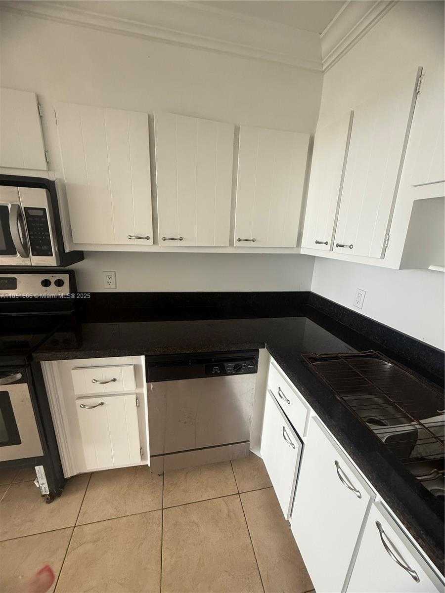 Small Image of 2025 NORTH EAST 164TH ST #814, North Miami Beach Number 2