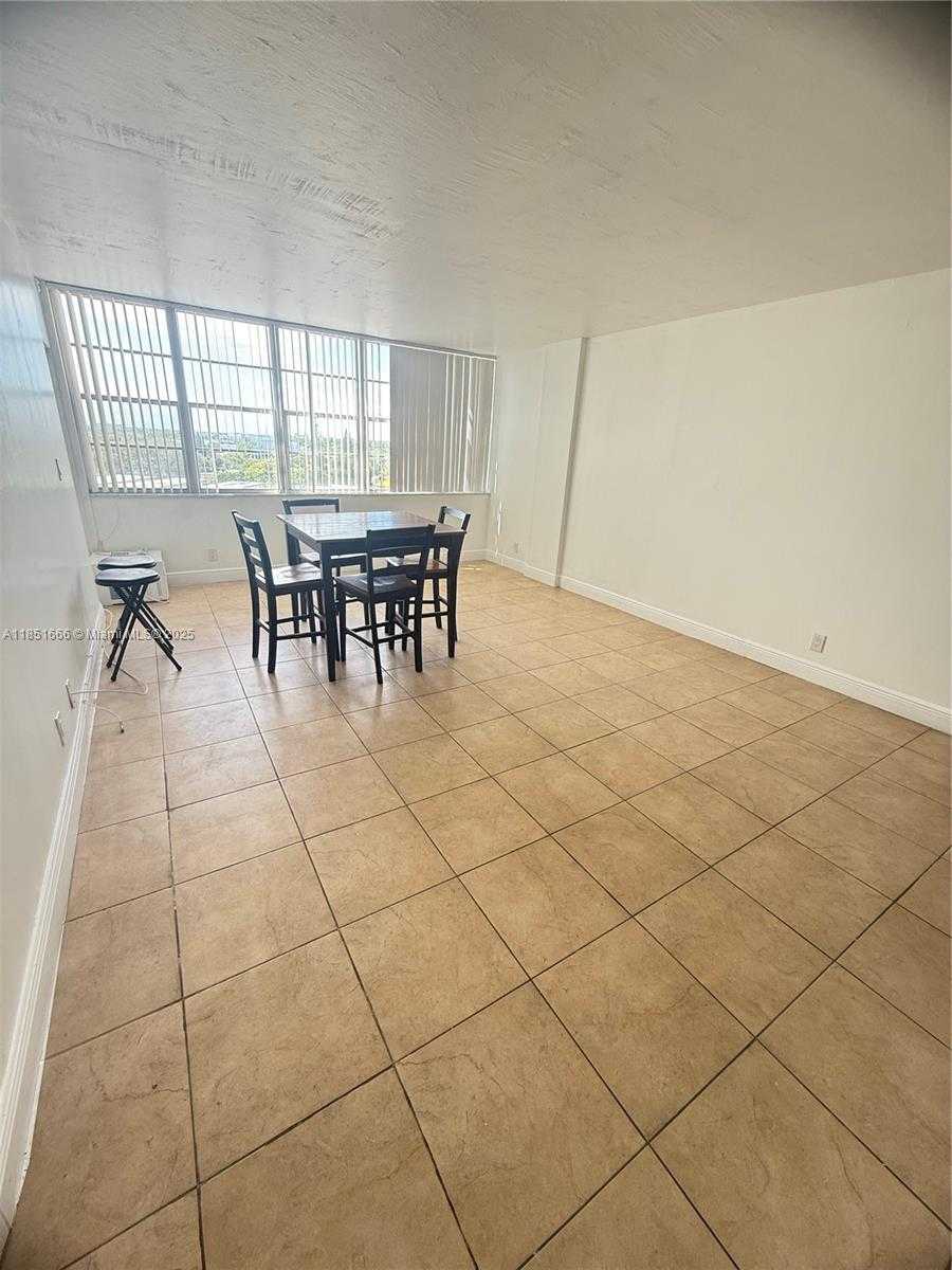 Small Image of 2025 NORTH EAST 164TH ST #814, North Miami Beach Number 4