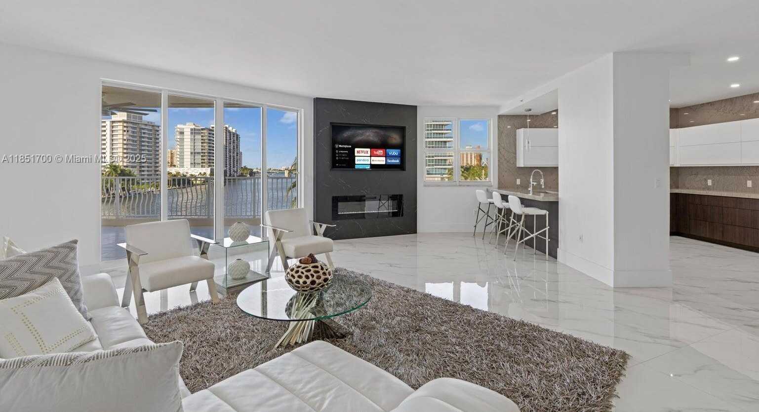 Small Image of 615 BAYSHORE DR #401, Fort Lauderdale Number 3