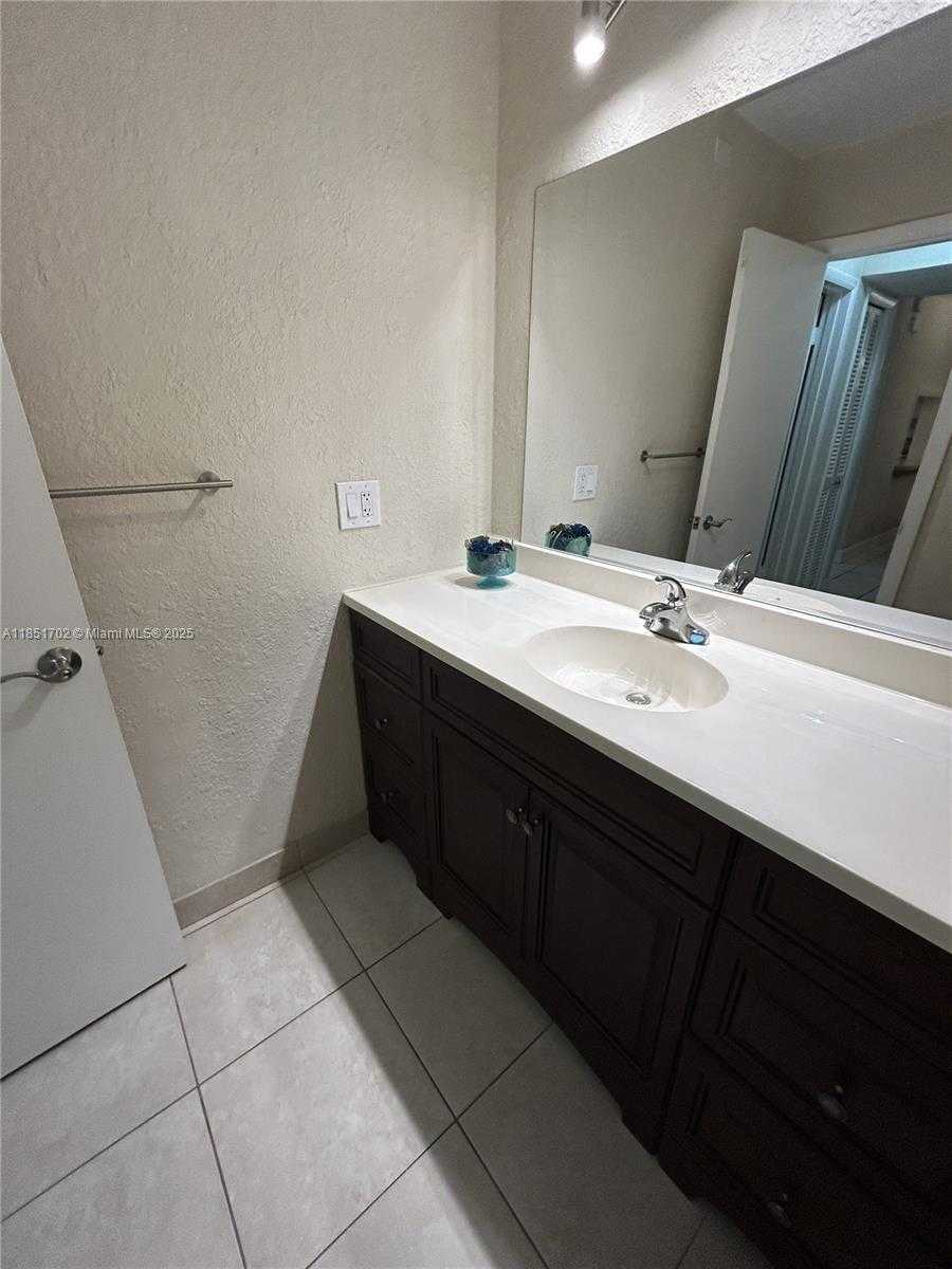 Small Image of 215 SOUTH EAST 3RD AVE #106B, Hallandale Beach Number 19