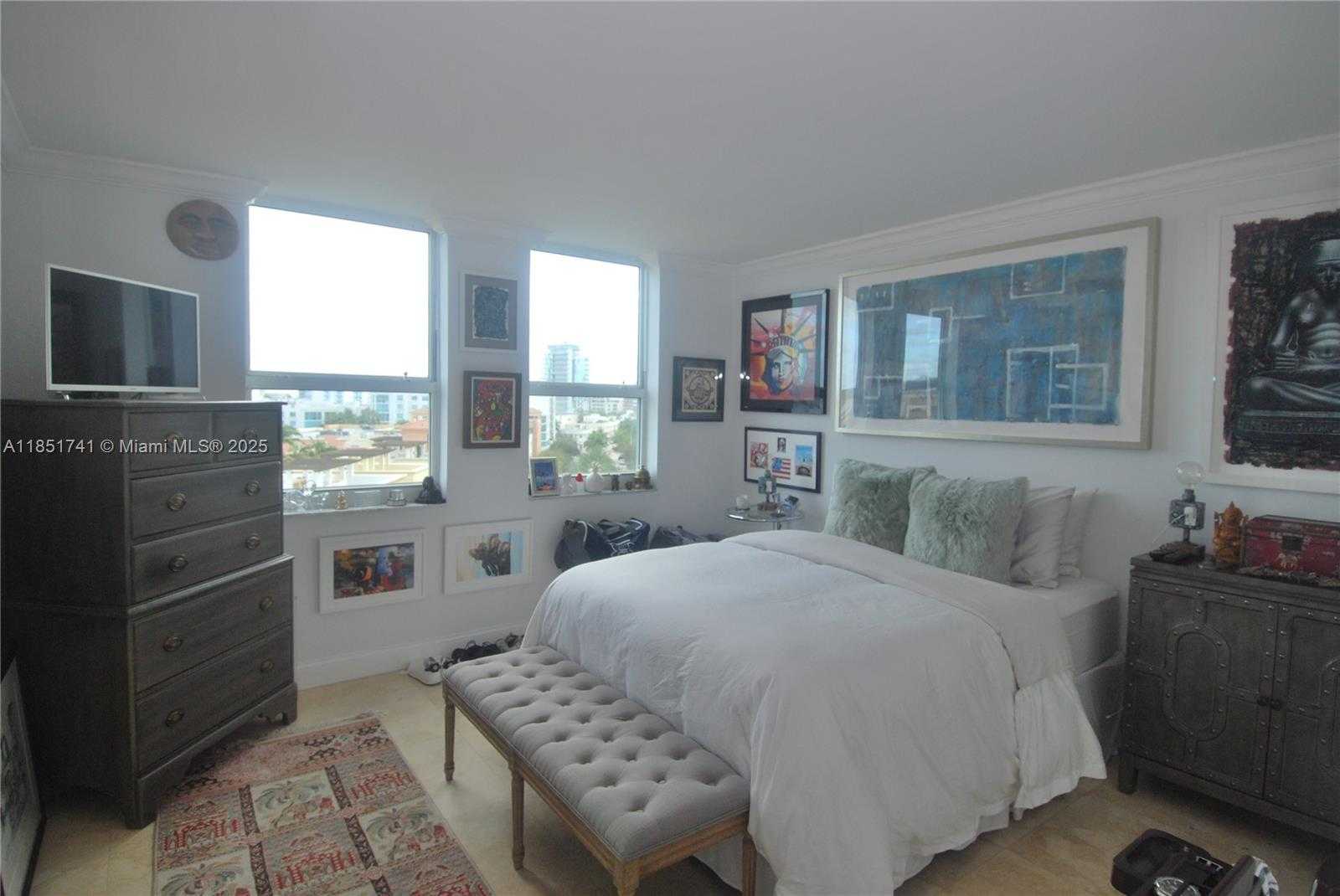 Small Image of 90 ALTON RD #805, Miami Beach Number 5