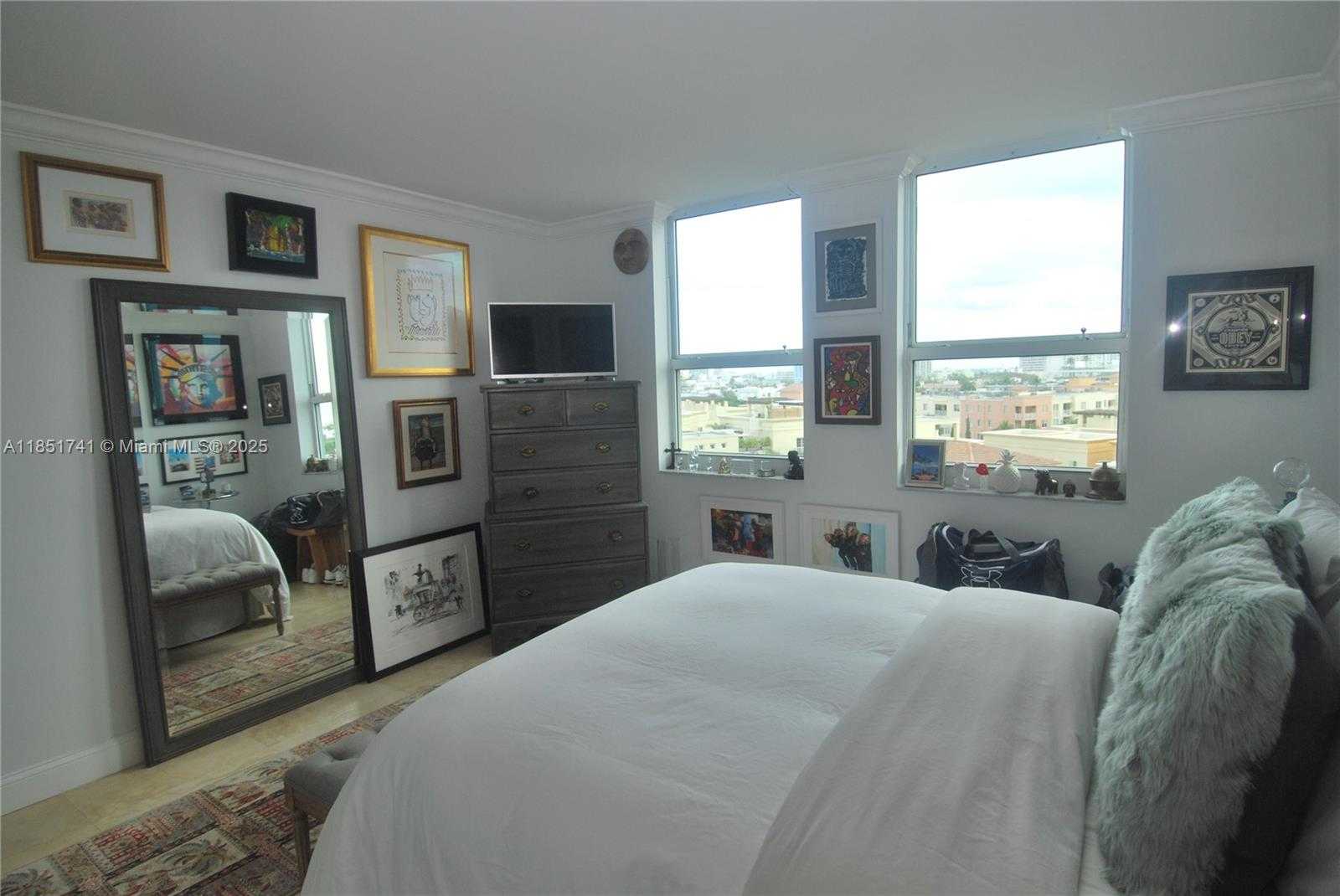 Small Image of 90 ALTON RD #805, Miami Beach Number 6