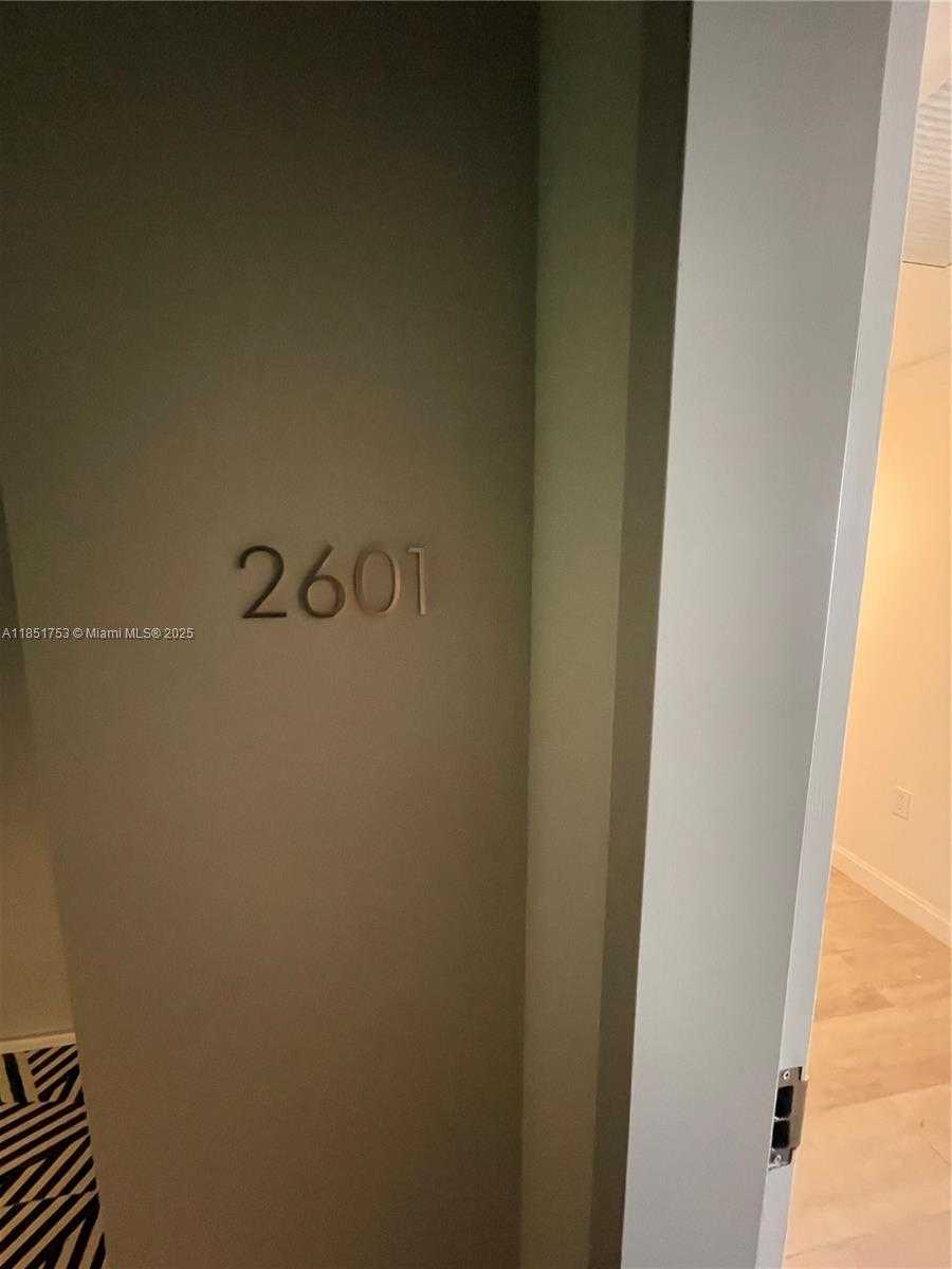 Small Image of 55 SOUTH WEST 9TH ST #2601, Miami Number 62