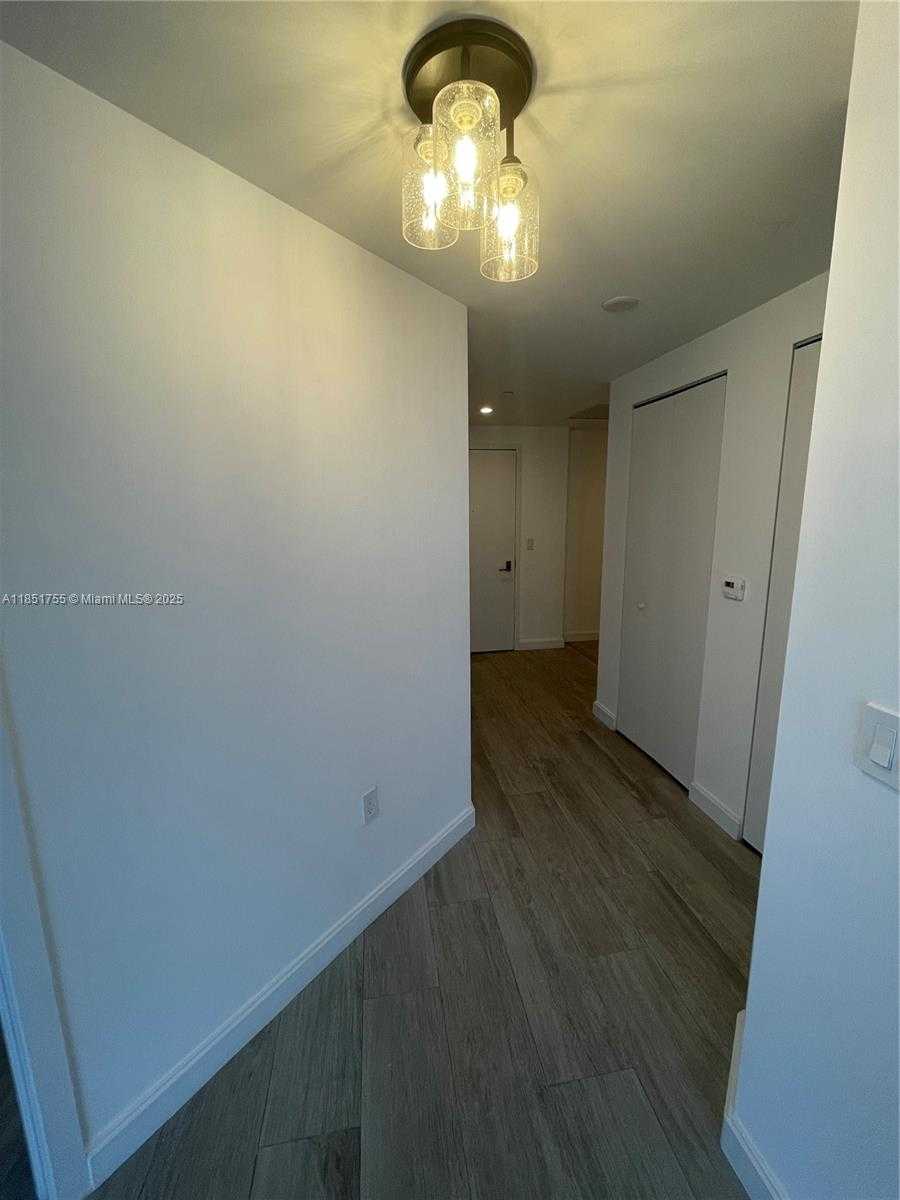 Small Image of 55 SOUTH WEST 9TH ST #2701, Miami Number 14