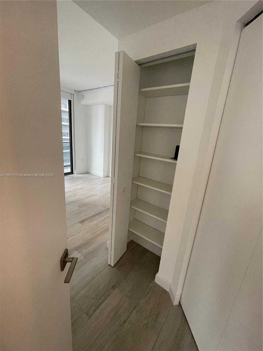 Small Image of 55 SOUTH WEST 9TH ST #2701, Miami Number 15