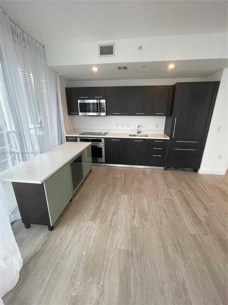 Small Image of 55 SOUTH WEST 9TH ST #2701, Miami Number 16
