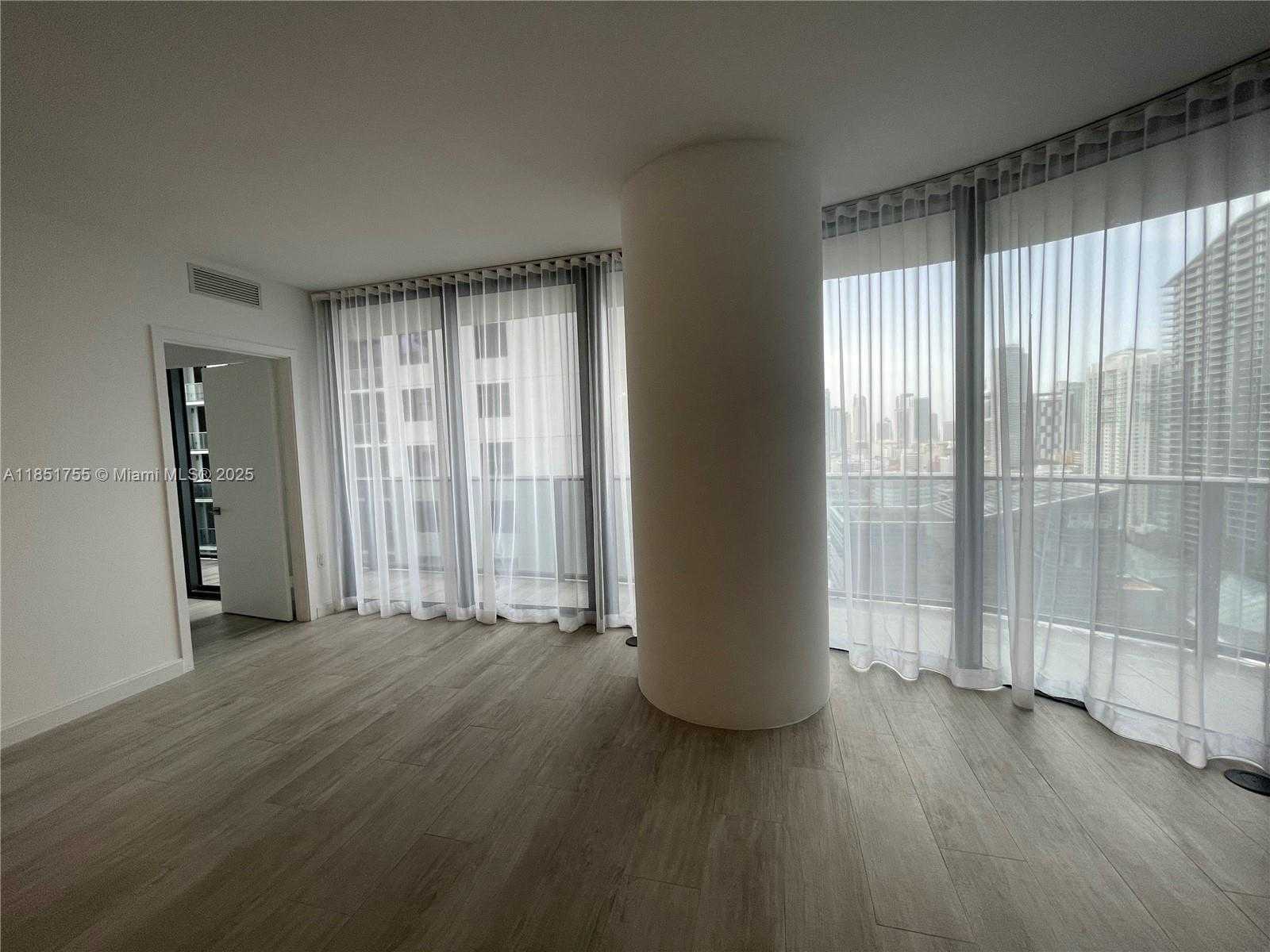Small Image of 55 SOUTH WEST 9TH ST #2701, Miami Number 19