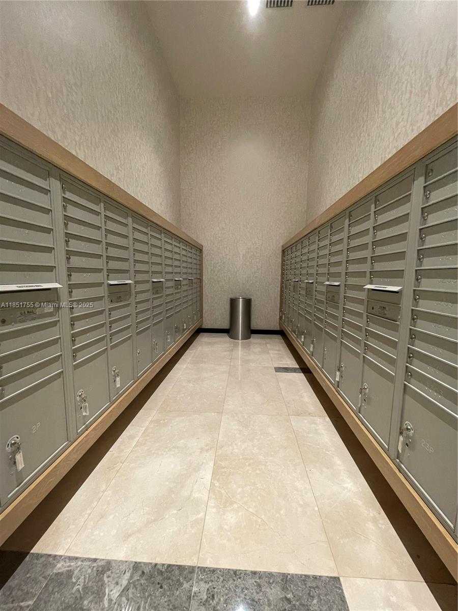 Small Image of 55 SOUTH WEST 9TH ST #2701, Miami Number 39