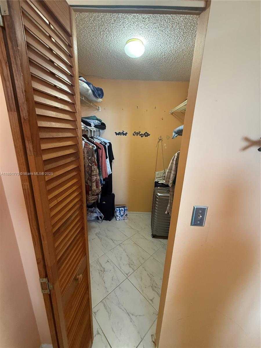 Small Image of 1865 SOUTH OCEAN DR #20N, Hallandale Beach Number 18