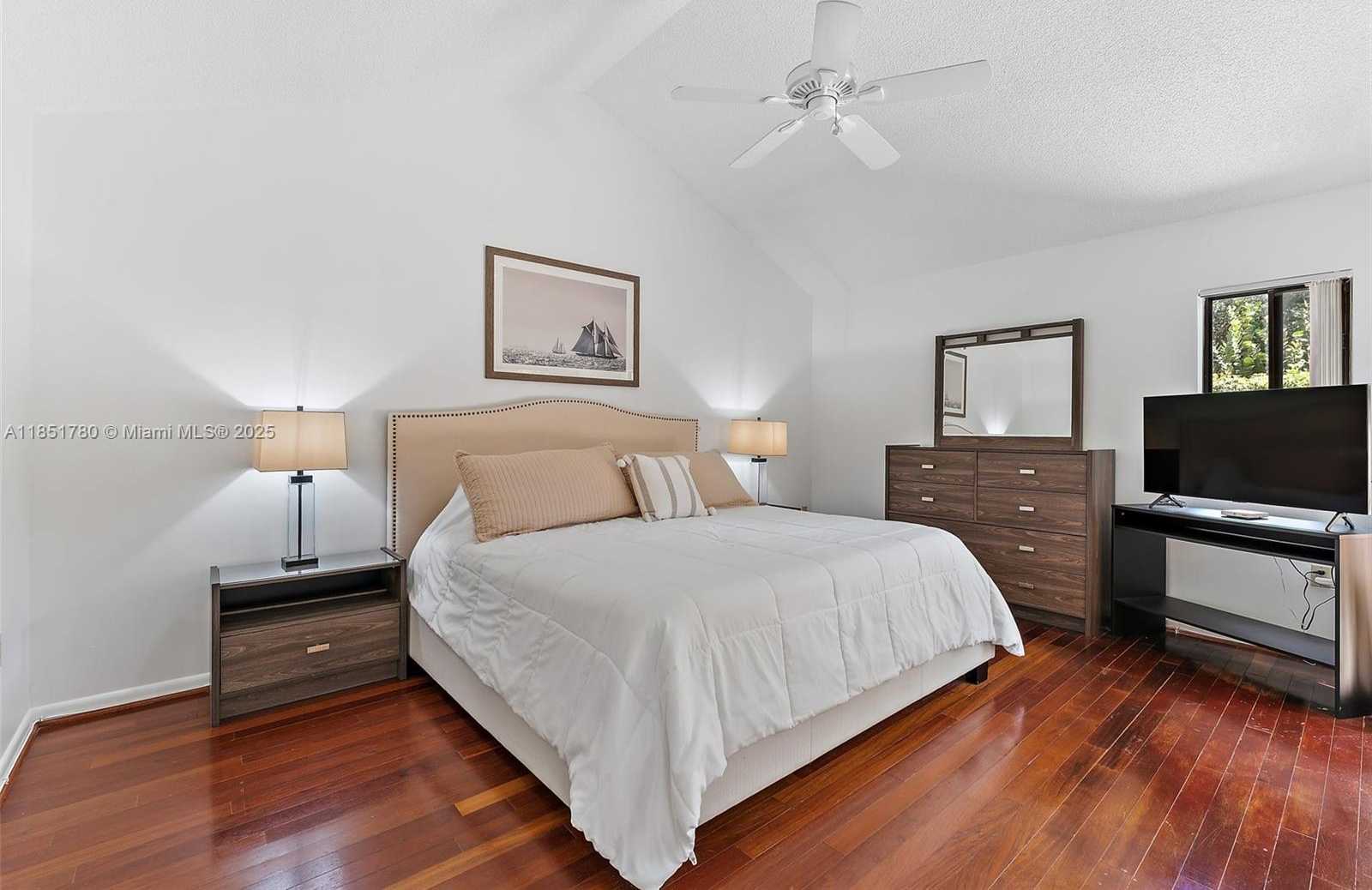 Small Image of 101 SAND PINE DR #101, Jupiter Number 14