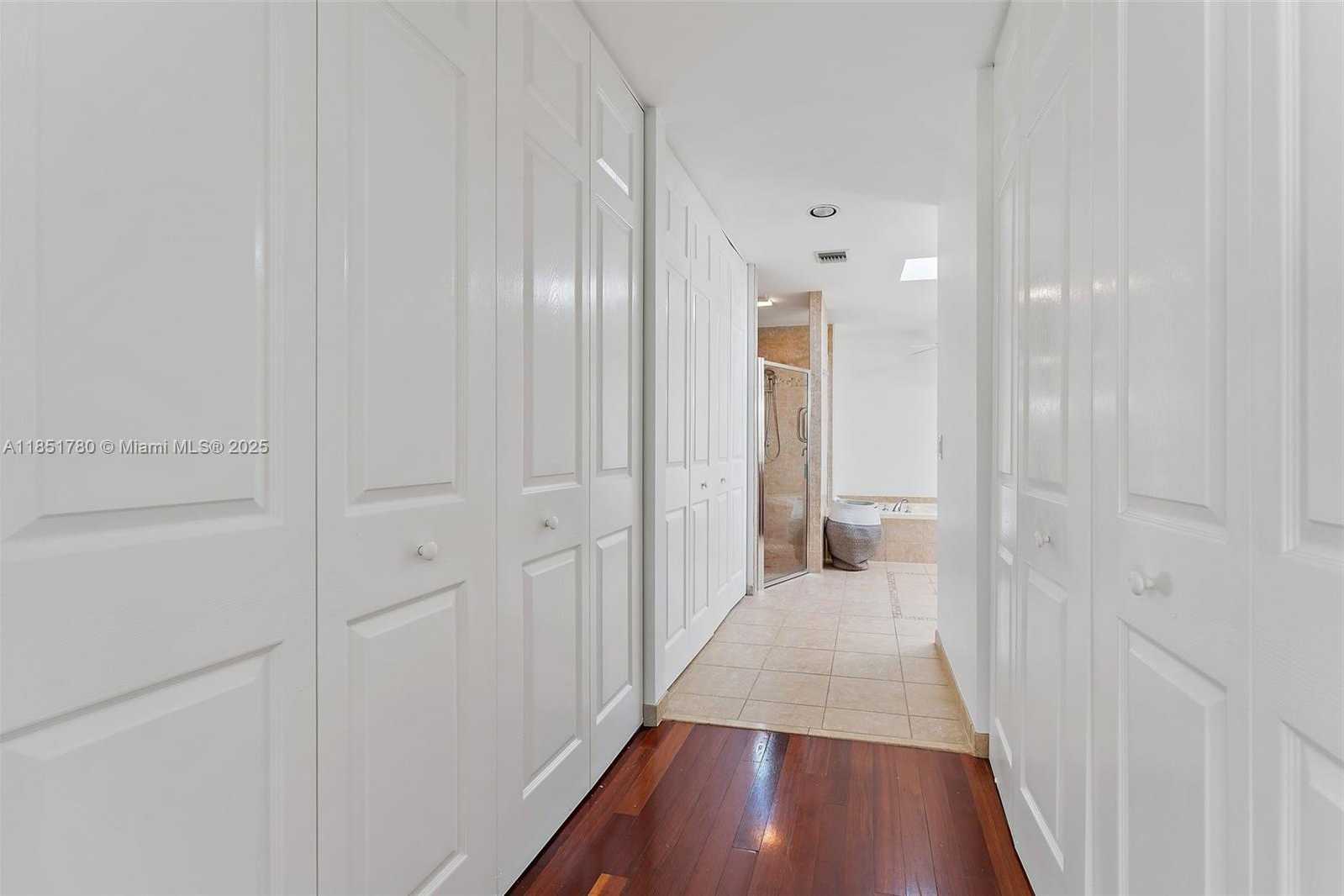 Small Image of 101 SAND PINE DR #101, Jupiter Number 17