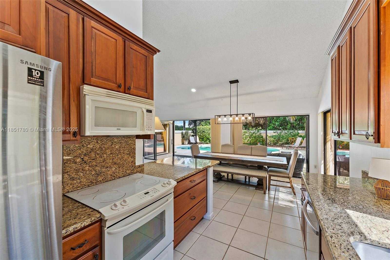 Small Image of 101 SAND PINE DR #101, Jupiter Number 5
