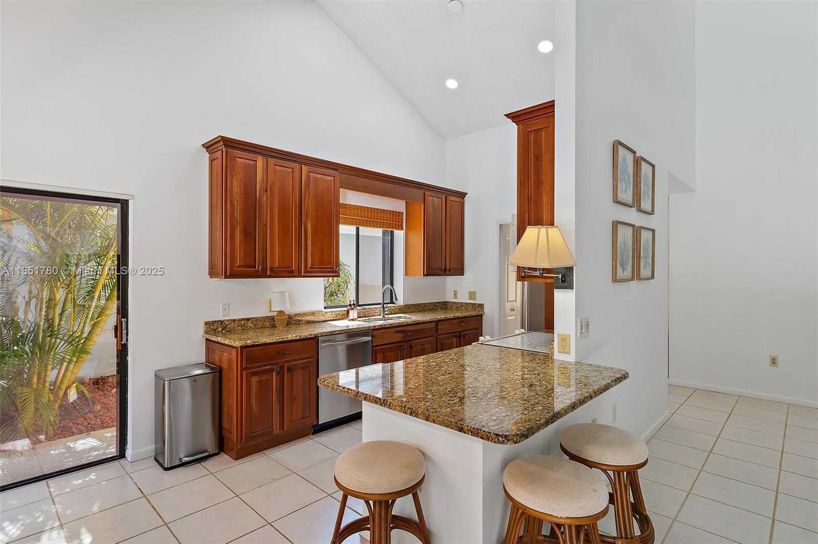 Small Image of 101 SAND PINE DR #101, Jupiter Number 7