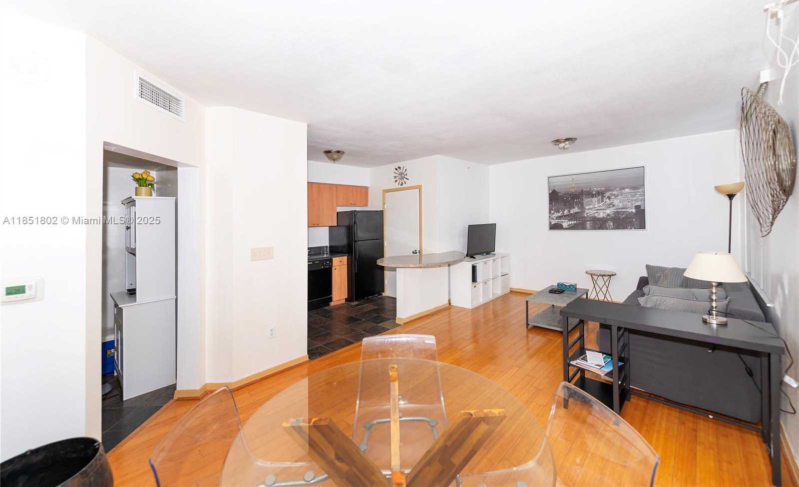 Small Image of 1330 WEST AVE #1112, Miami Beach Number 7