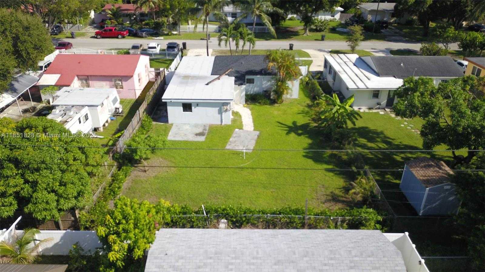 Small Image of 1040 NORTH EAST 143RD ST, North Miami Number 31