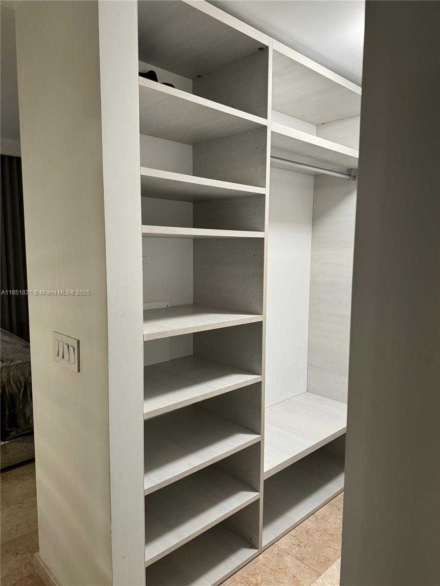 Small Image of 88 SOUTH WEST 7TH ST #3007, Miami Number 14