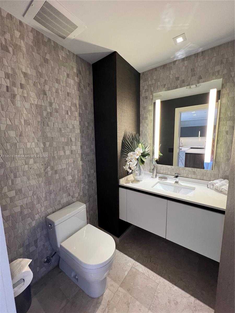 Small Image of 88 SOUTH WEST 7TH ST #3007, Miami Number 15