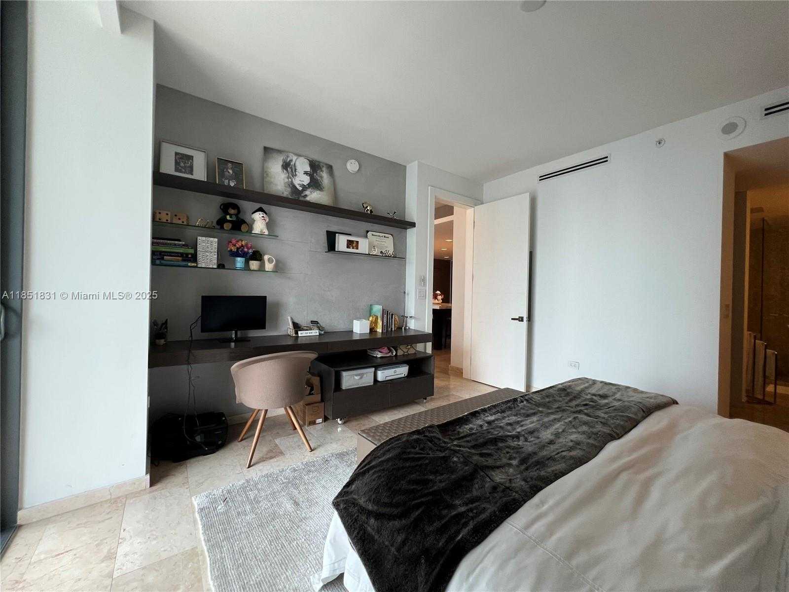 Small Image of 88 SOUTH WEST 7TH ST #3007, Miami Number 9