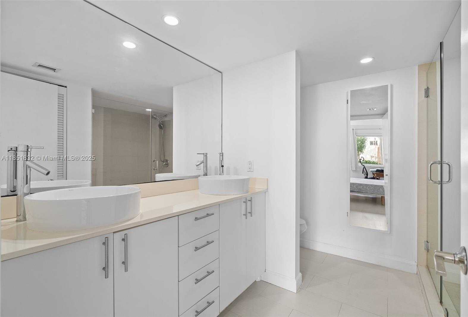 Small Image of 240 GALEN DR #109, Key Biscayne Number 20