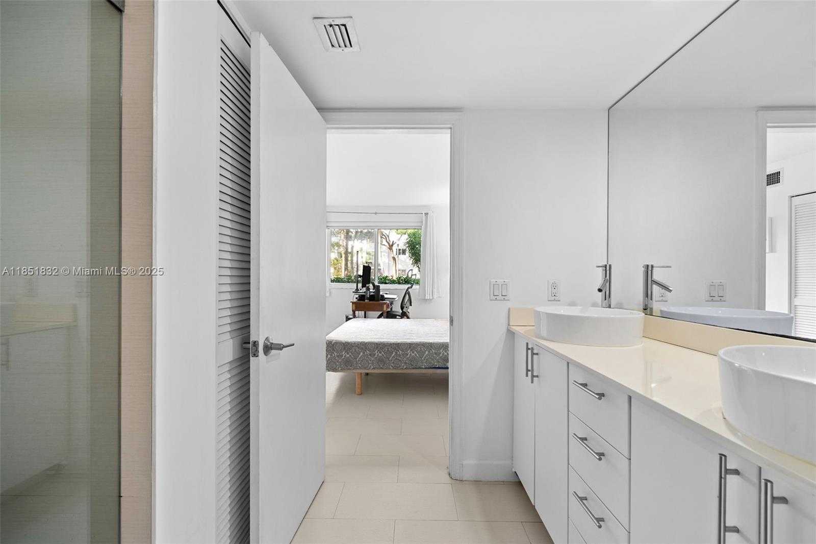 Small Image of 240 GALEN DR #109, Key Biscayne Number 21
