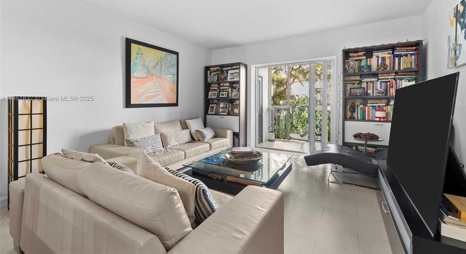 Small Image of 240 GALEN DR #109, Key Biscayne Number 5