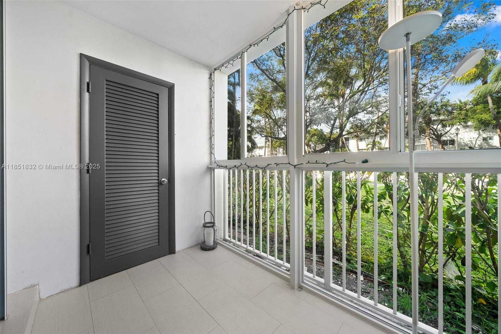 Small Image of 240 GALEN DR #109, Key Biscayne Number 9