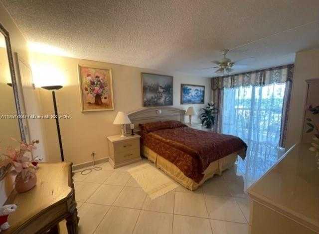 Small Image of 2000 ATLANTIC SHORES BLVD #403, Hallandale Beach Number 3