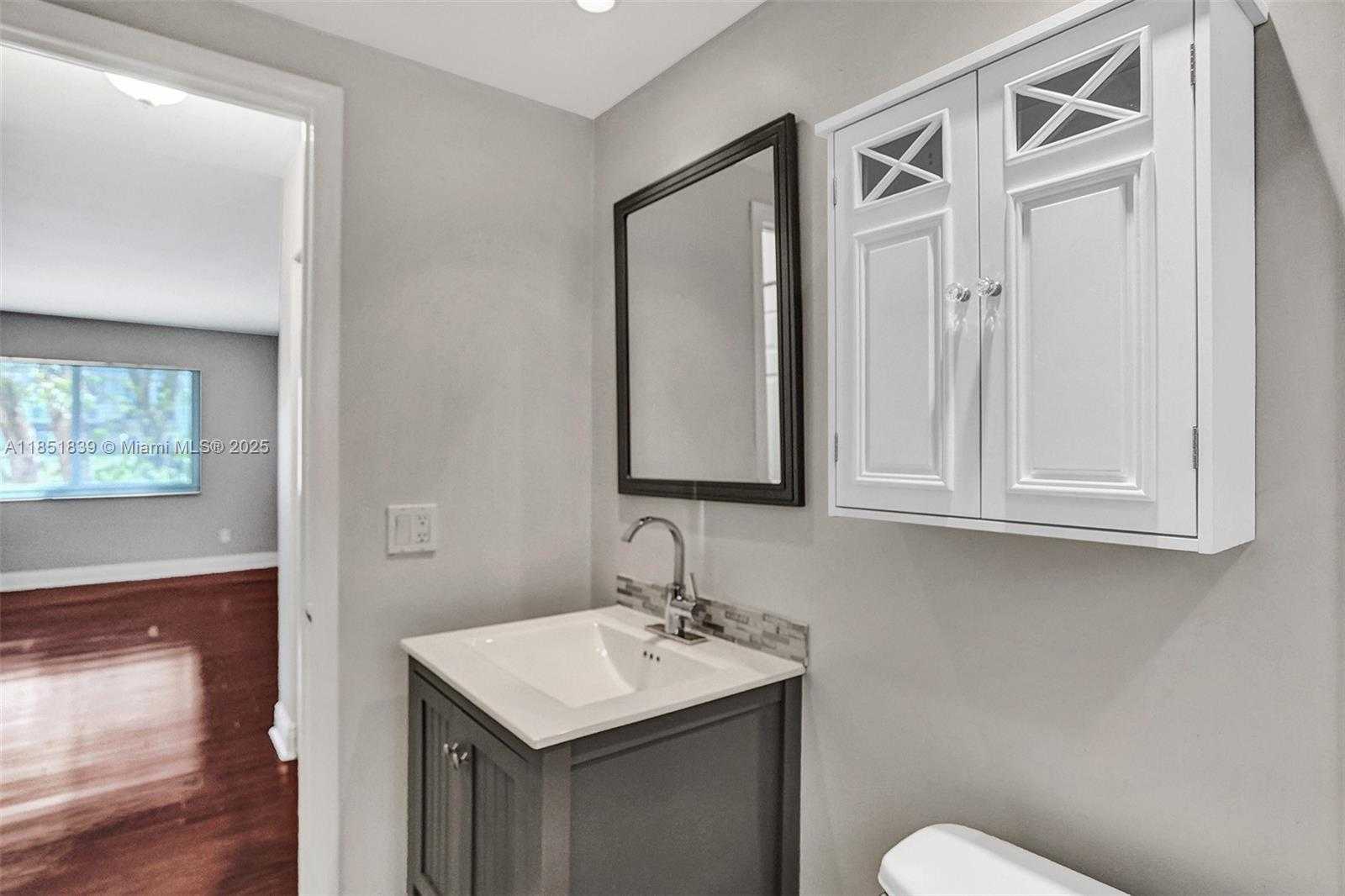 Small Image of 7840 CAMINO REAL #P-111, Miami Number 9