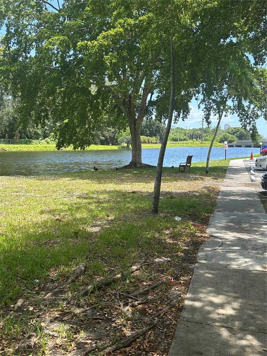 Small Image of 16465 NORTH EAST 22ND AVE #212, North Miami Beach Number 12