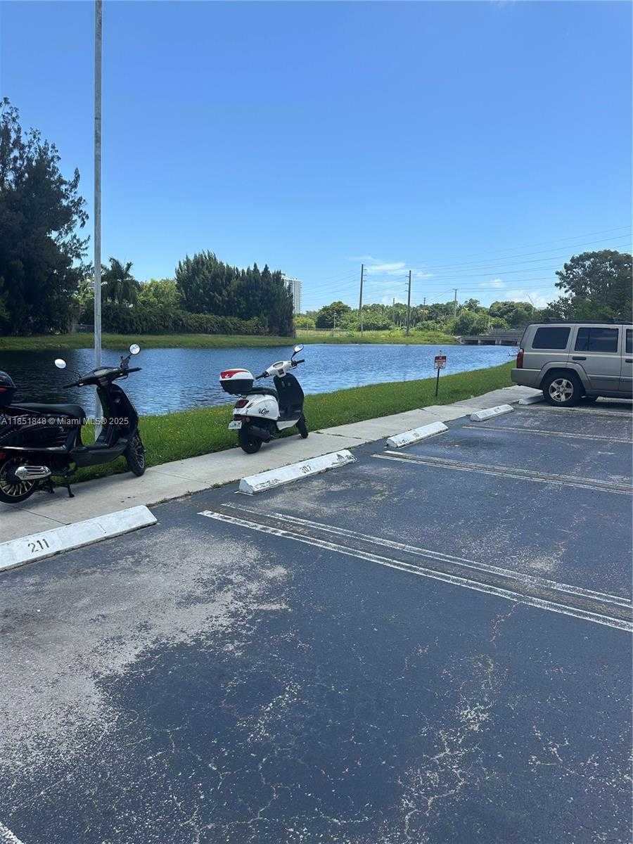 Small Image of 16465 NORTH EAST 22ND AVE #212, North Miami Beach Number 13