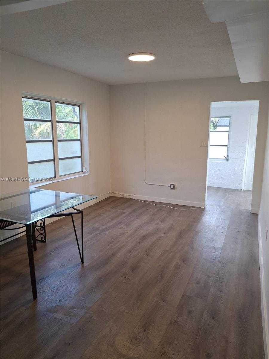 Small Image of 1260 NORTH WEST 45TH ST, Miami Number 4