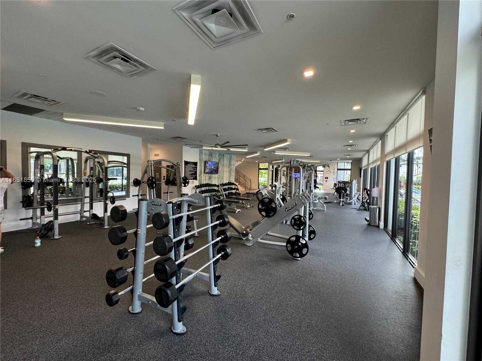 Small Image of 8283 NORTH WEST 47TH LN, Doral Number 21