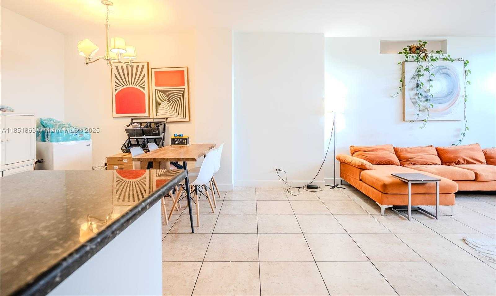 Small Image of 7441 WAYNE AVE #2H, Miami Beach Number 10