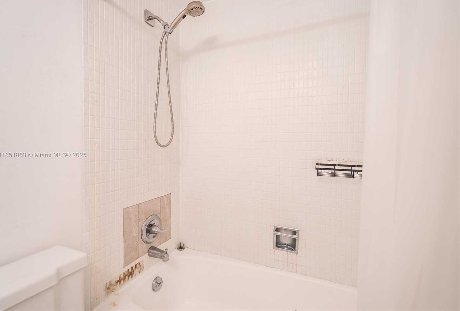 Small Image of 7441 WAYNE AVE #2H, Miami Beach Number 21