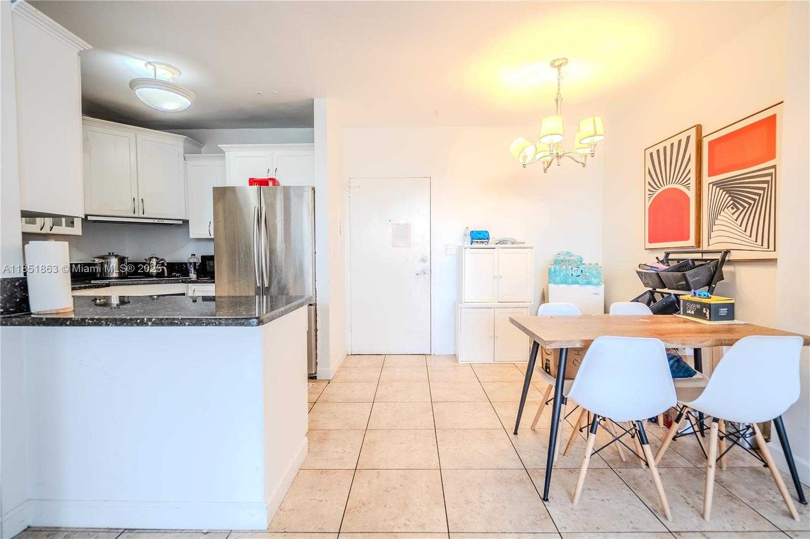 Small Image of 7441 WAYNE AVE #2H, Miami Beach Number 3