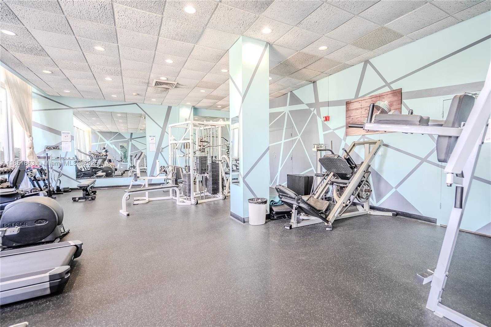 Small Image of 7441 WAYNE AVE #2H, Miami Beach Number 31