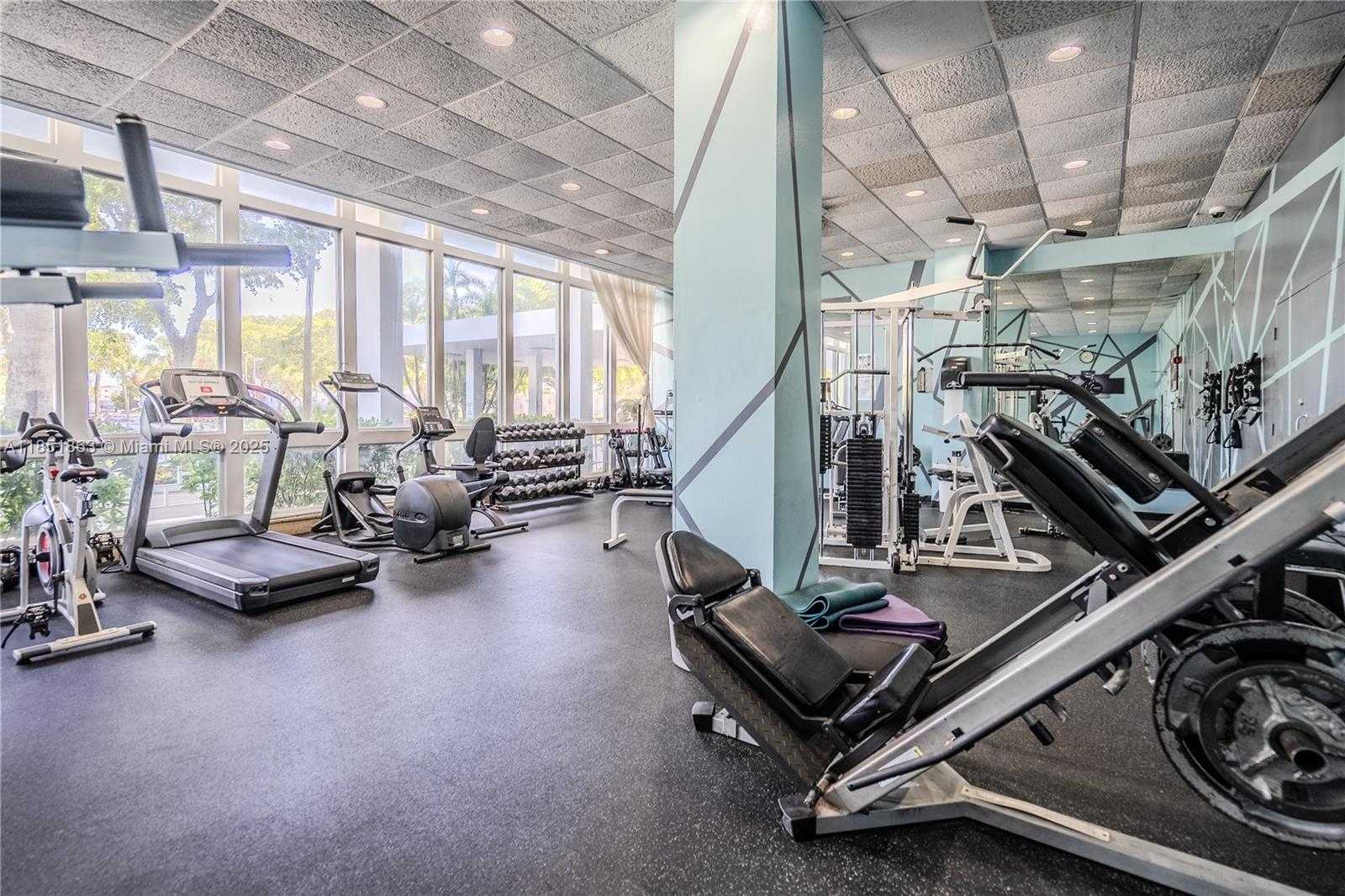 Small Image of 7441 WAYNE AVE #2H, Miami Beach Number 32