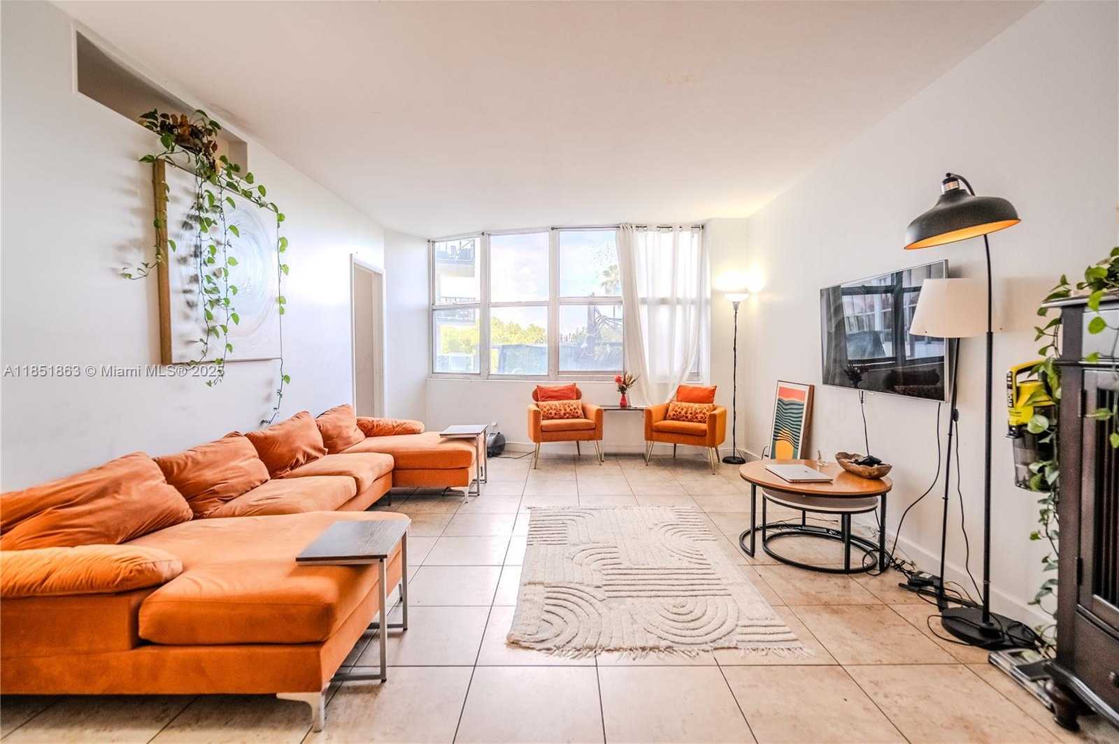 Small Image of 7441 WAYNE AVE #2H, Miami Beach Number 6