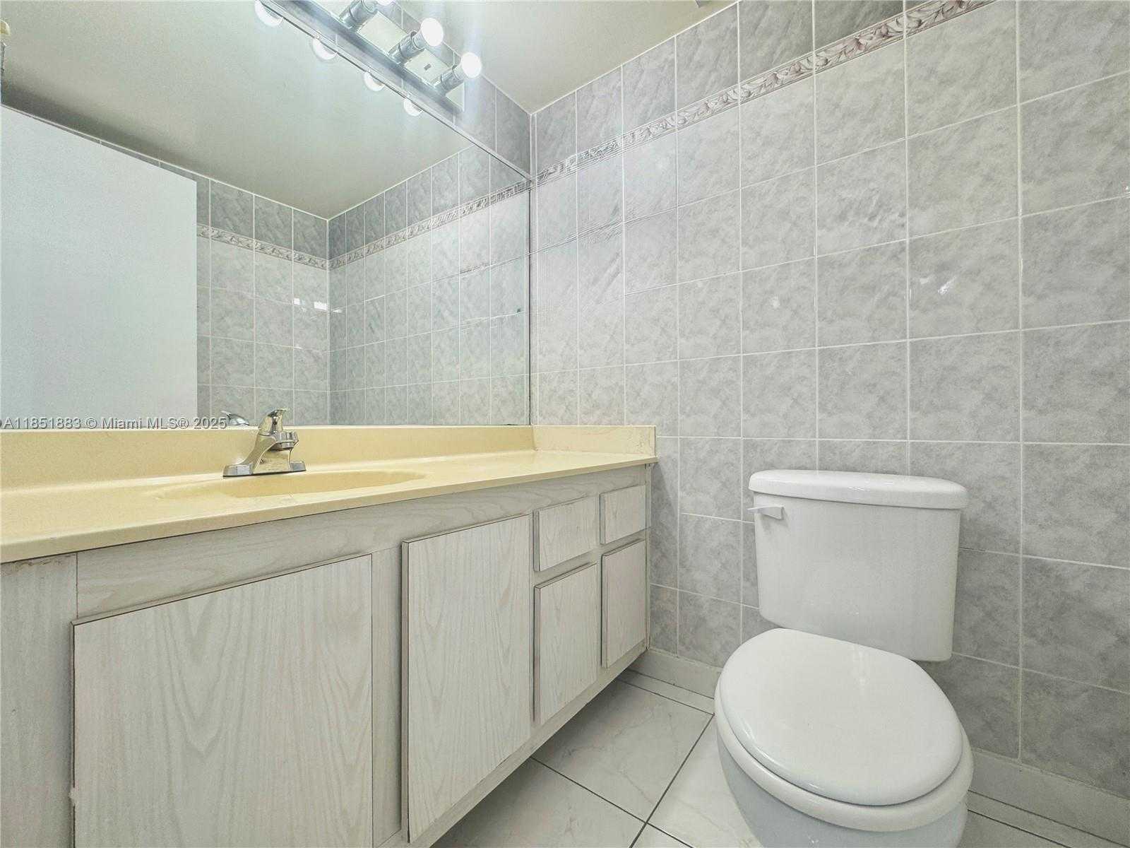 Small Image of 3800 SOUTH OCEAN DR #1209, Hollywood Number 15