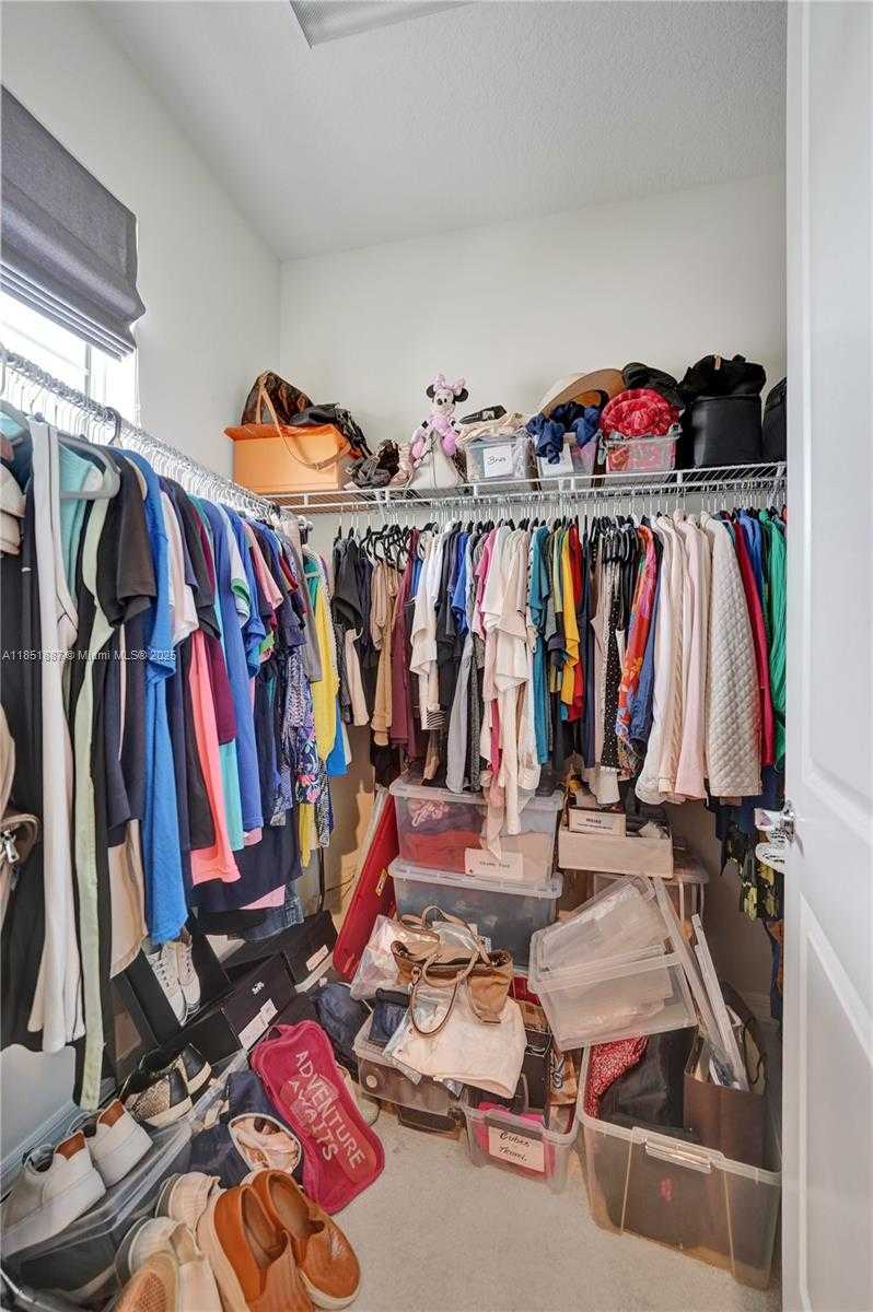 Small Image of 4810 EUCALYPTUS DR #1, Hollywood Number 10