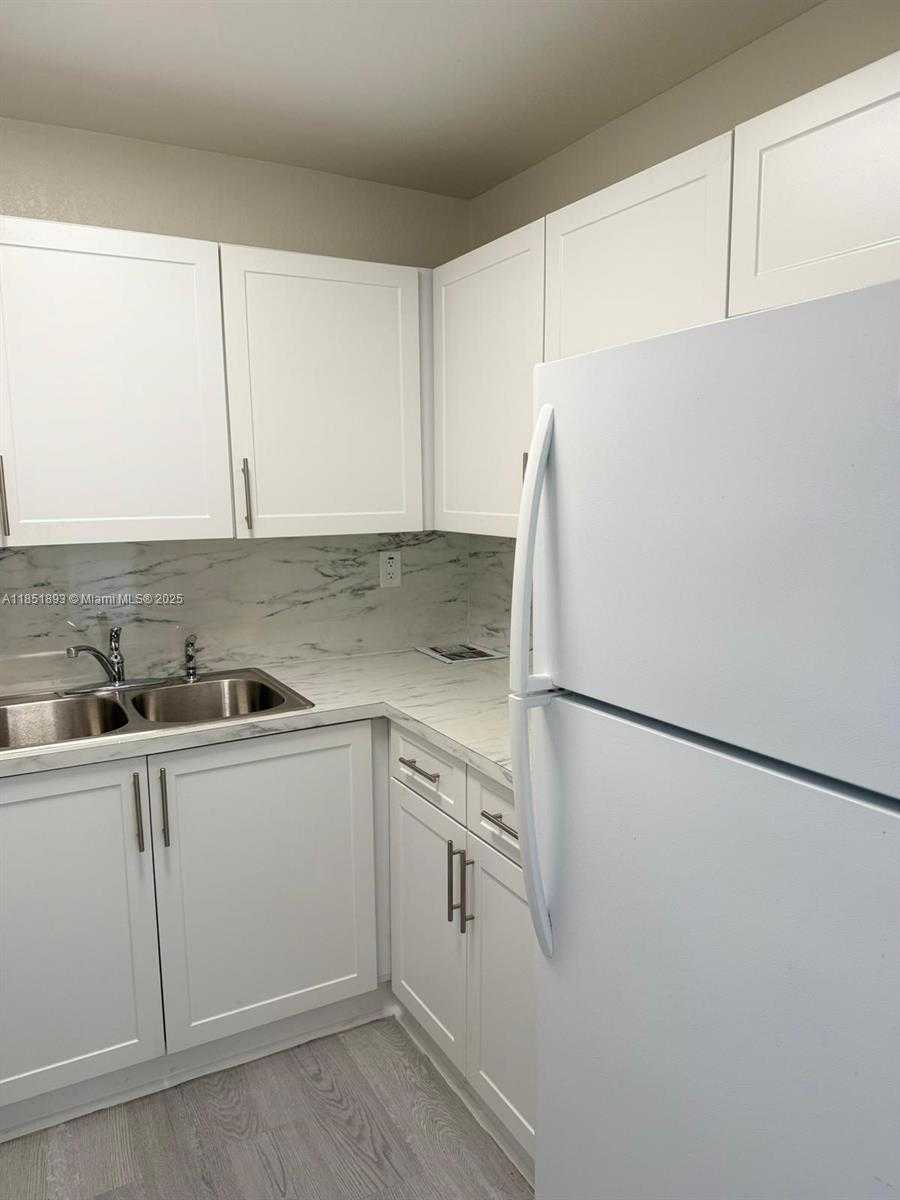 Small Image of 1800 NORTH WEST 24TH AVE #608, Miami Number 22